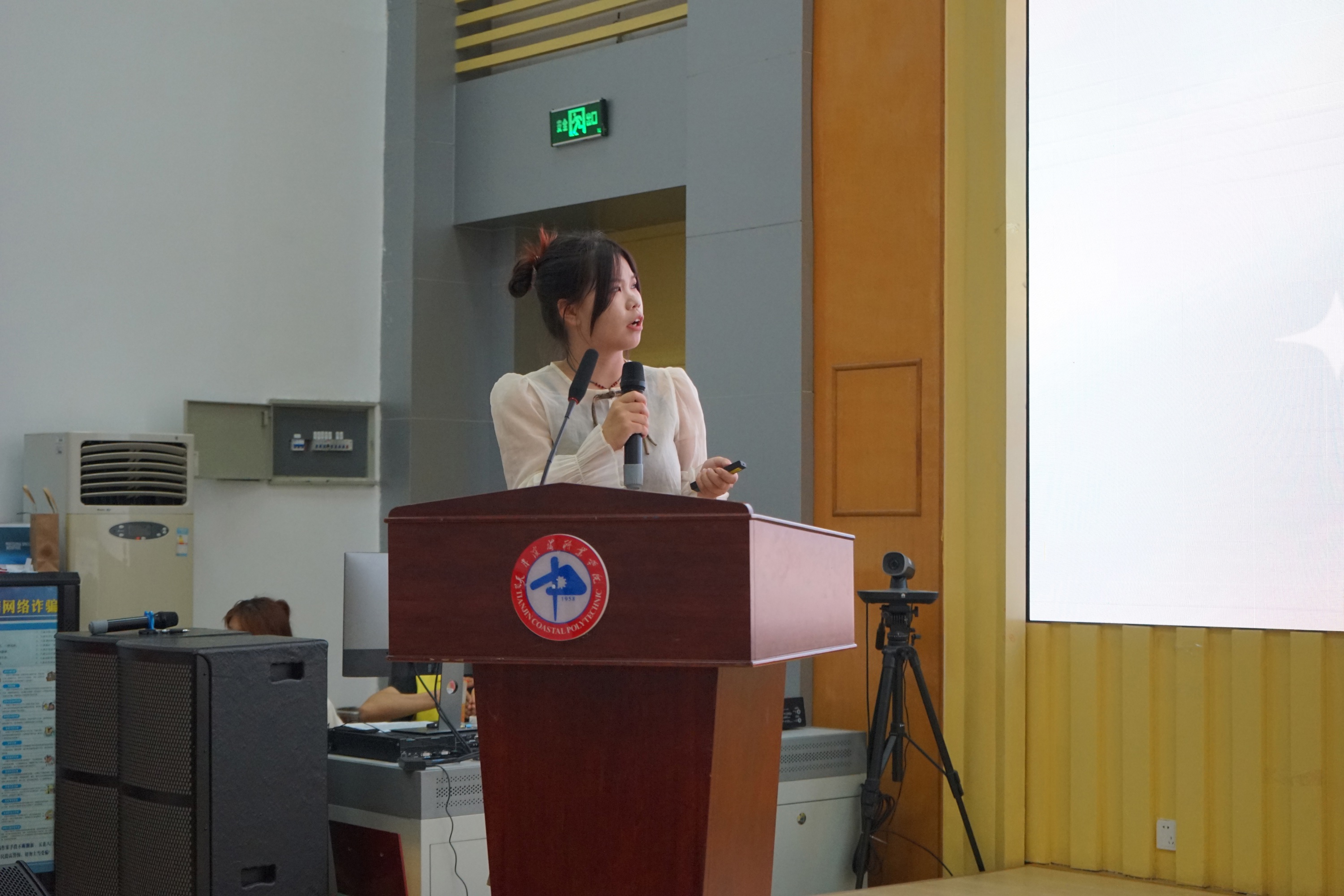 平面设计工作室学生汇报