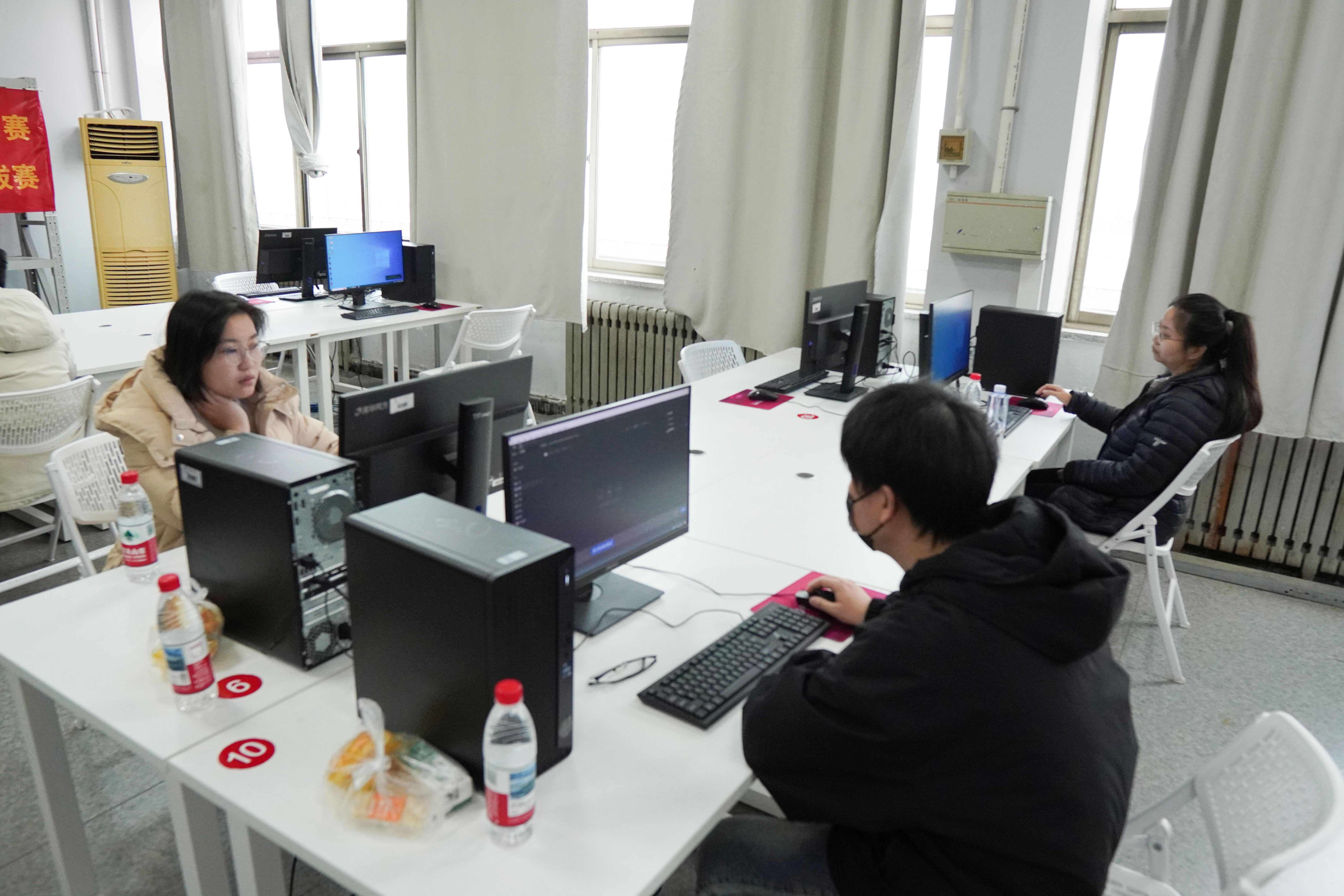 教工组比赛现场