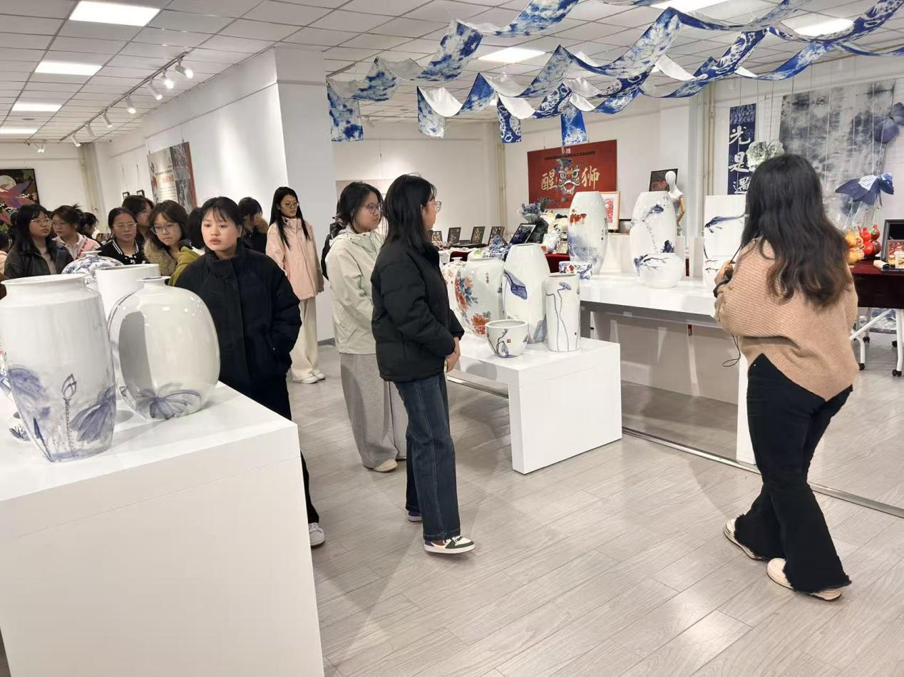 e64122999c4f6f3cc32540e28b54d3c1