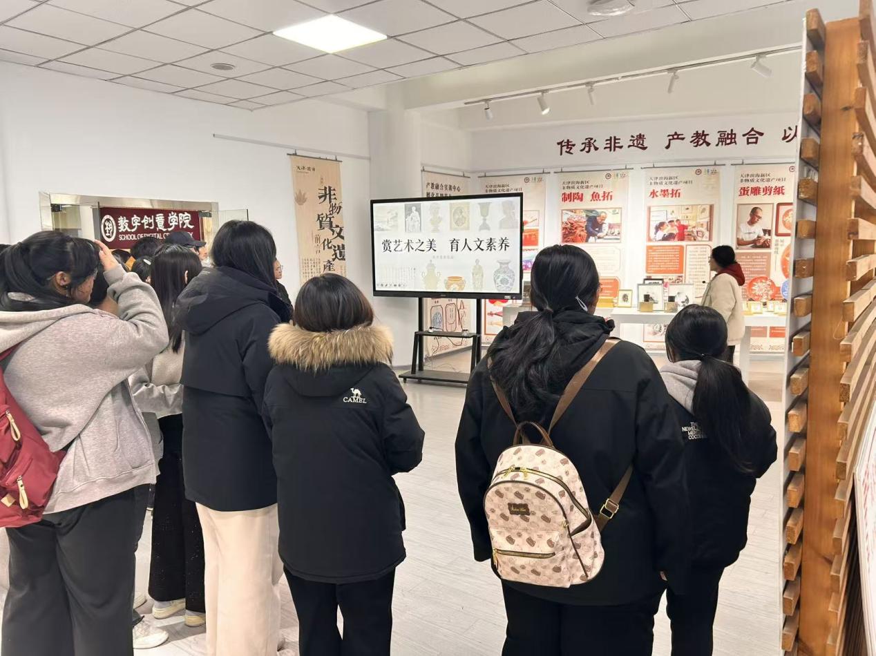 759b95c0d6a749a170e69ac65749281d