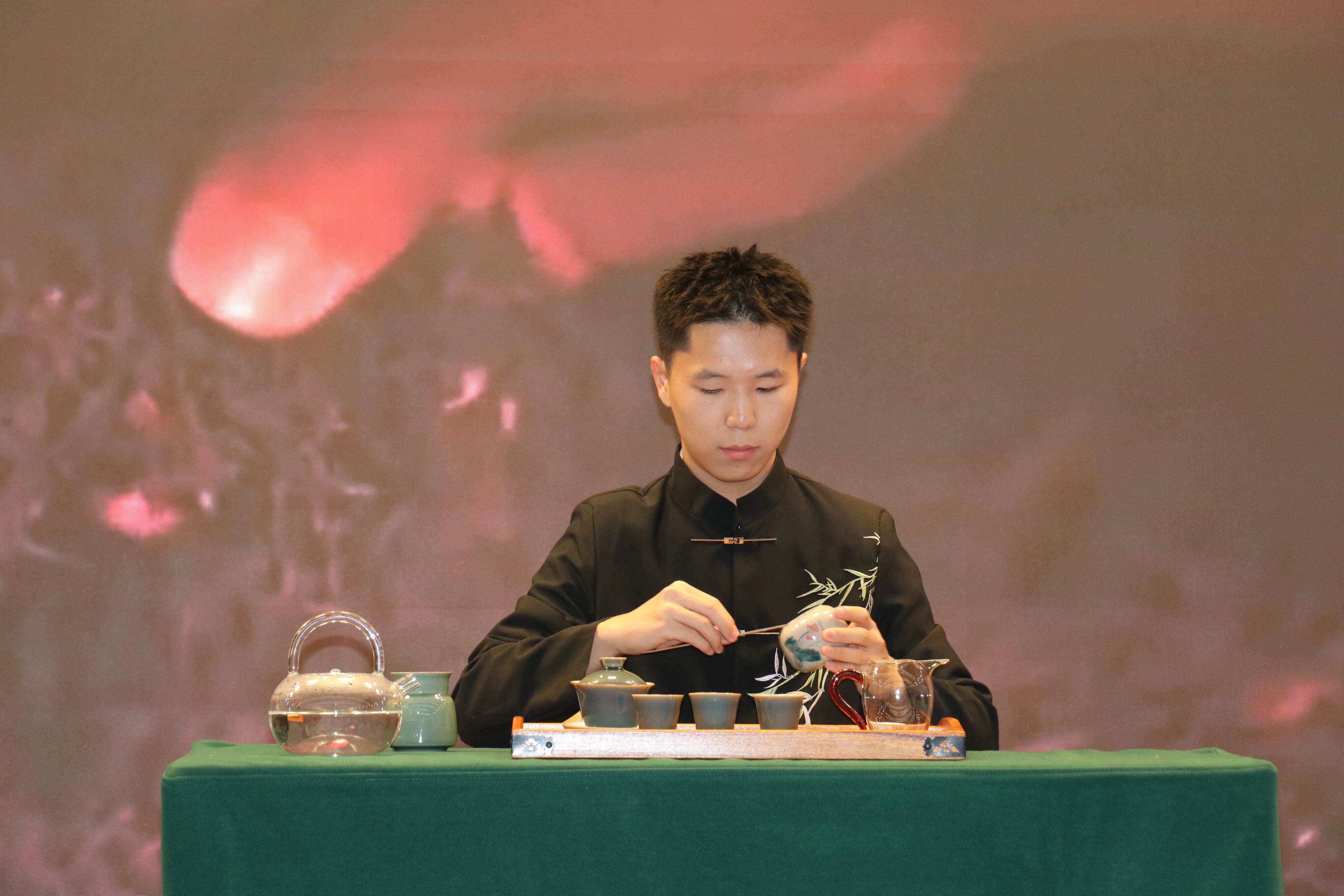 微信图片_2025-11-16_130054_800