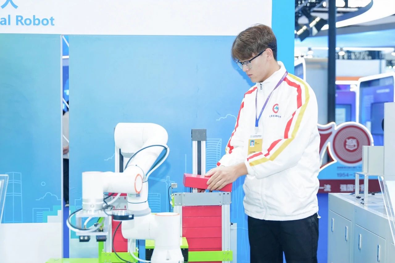 ac80caf63d6c736b708a6e18a27a27c3